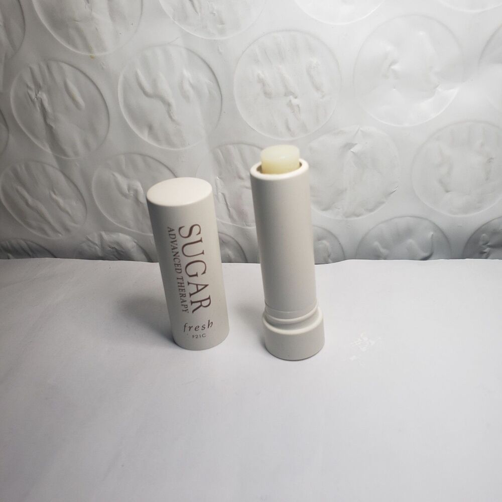1 NEW-Fresh Sugar Lip Treatment SUNSCREEN SPF15 Travel size 2.2g